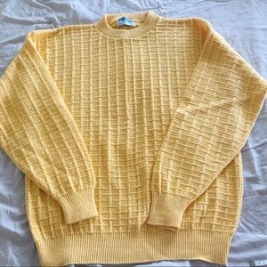 WhiteFish Bay Vintage Yellow Knit Sweater